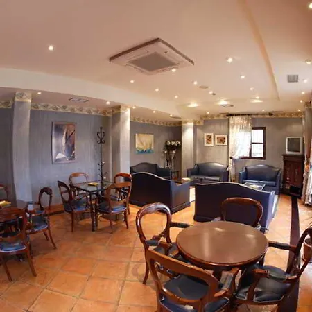 Hotel Comillas 4* 코밀라스