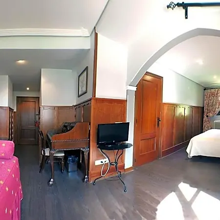 Hotel Comillas 4*