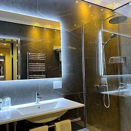 Hotel Comillas 4*