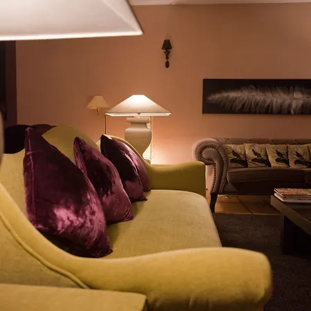 Hotel Comillas 호텔 코밀라스