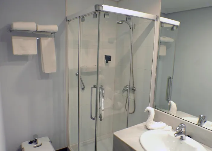 科米利亚斯酒店 4* 柯米拉斯