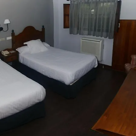 科米利亚斯酒店 酒店 4*