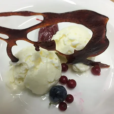 科米利亚斯酒店 4* 柯米拉斯