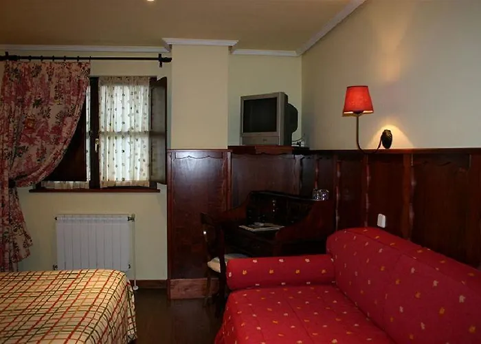 Hotel Comillas 4*